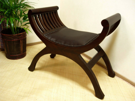 アジアンなベンチはこれで決まり。バッファローレザーを贅沢に使用