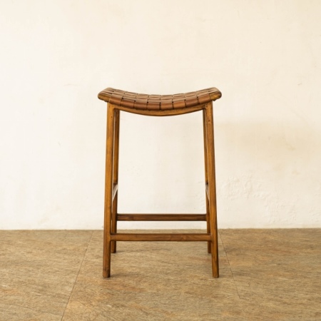 一番、陽あたりの良い場所に置きたいローチェア。Low Bali Plain Sofa 