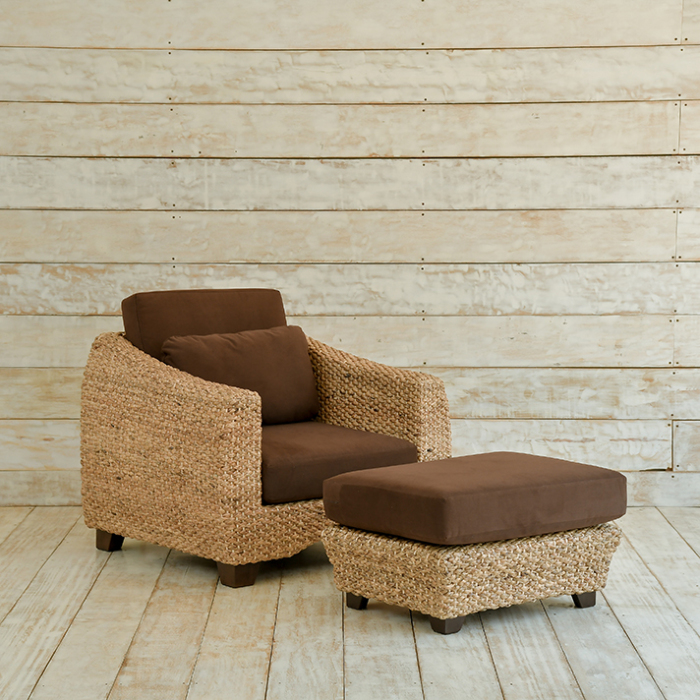 お洒落なオットマンはこれで決まり。ソファと使えばL字ソファに