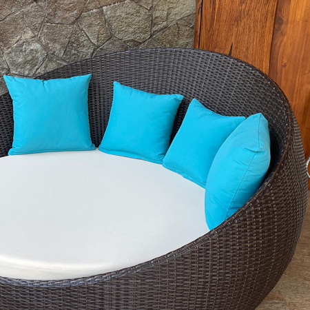 屋内外で利用可能！ラウンドデイベッドソファキャノピー付き /アジアン